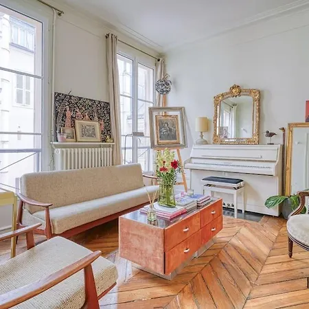 Apartment Charmant 2 Pieces Au Coeur De Faubourg-montmartre - 182c Paris