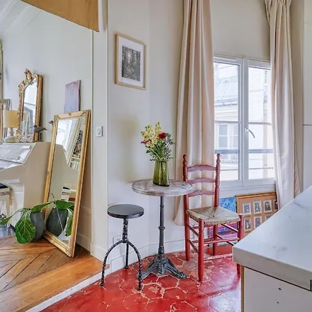 Apartment Charmant 2 Pieces Au Coeur De Faubourg-montmartre - 182c Paris